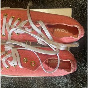 Women’s Converse